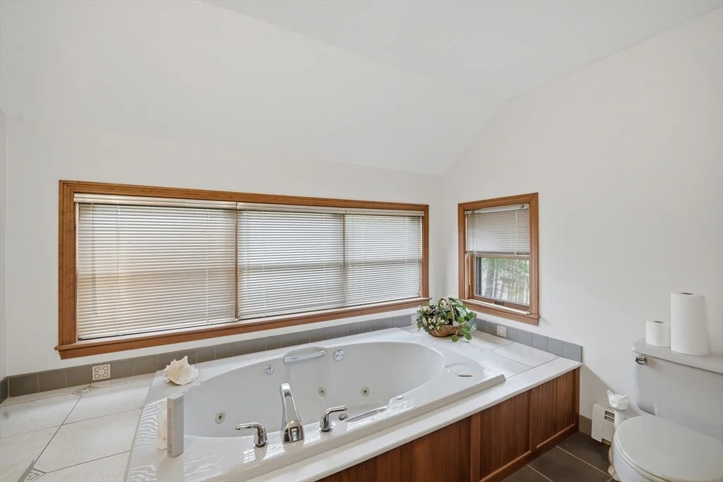 Photo of 458 Montgomery Rd