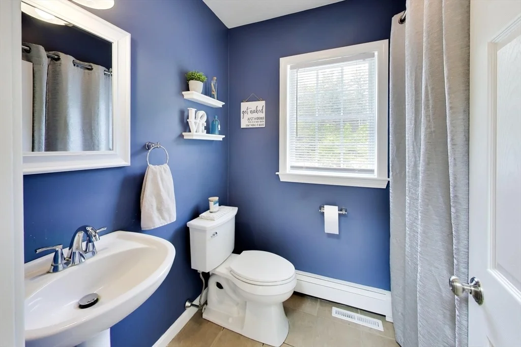 Photo of 24 Meadow Ln