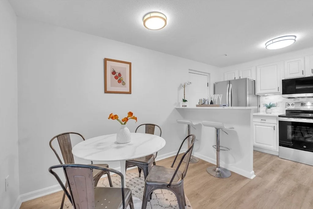 Photo of Unit B at 25 Pine St