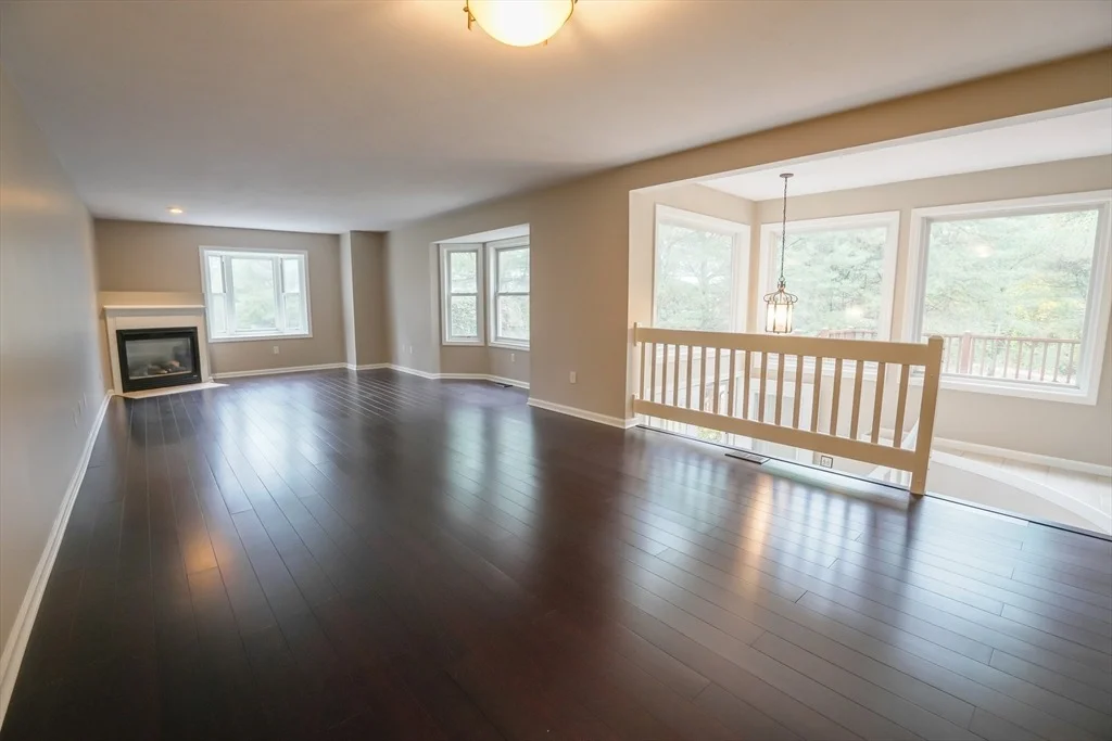Photo of Unit 291 at 291 Captain Eames Cir