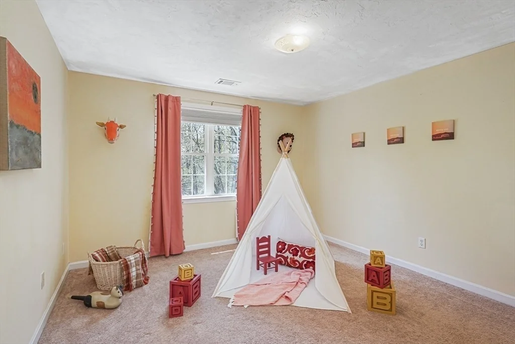 Photo of 9 Cardinal Cir