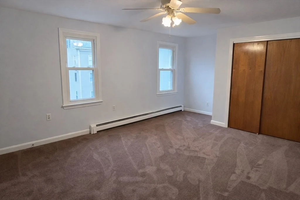 Photo of Unit 3 at 528 Cherry St.