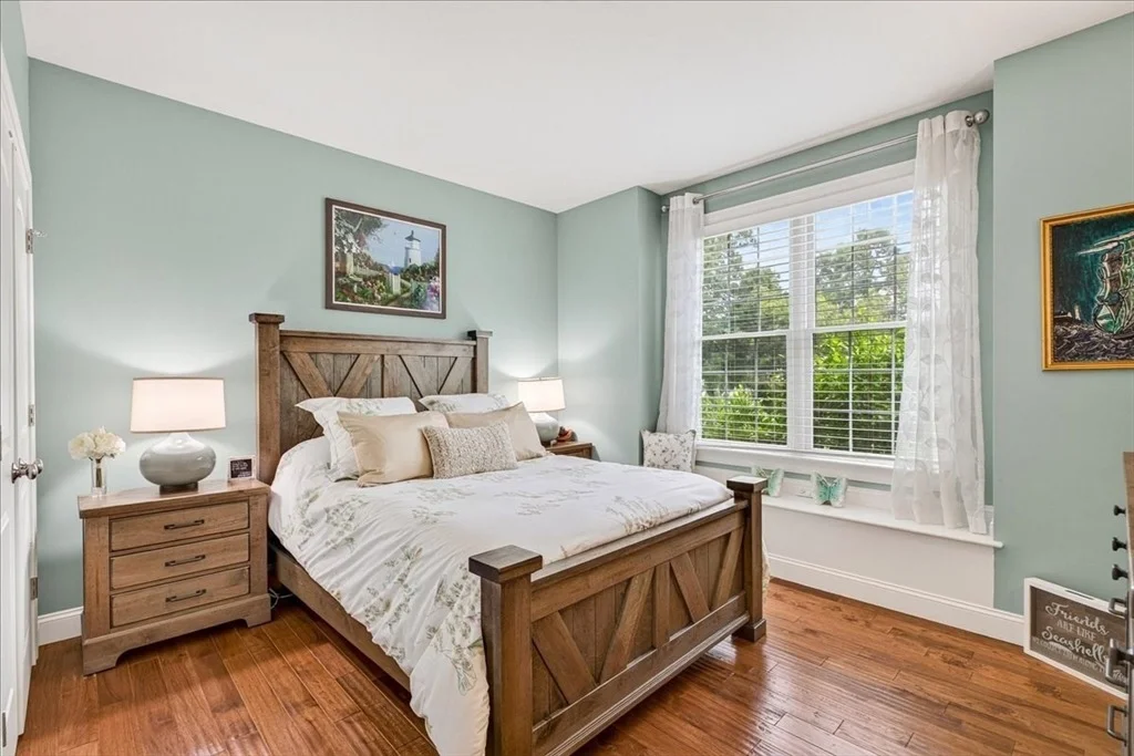 Photo of 8 Redtail Lane