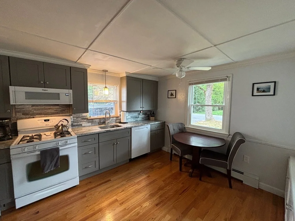Photo of 20 Pinevale Ave