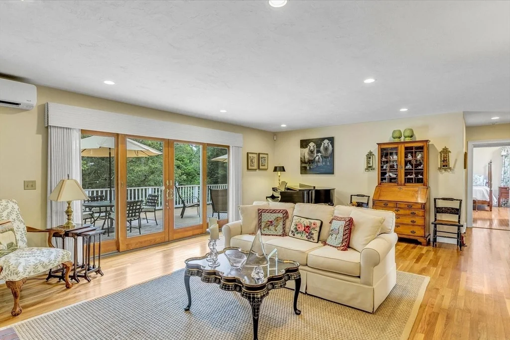 Photo of 663 Crowells Bog Road