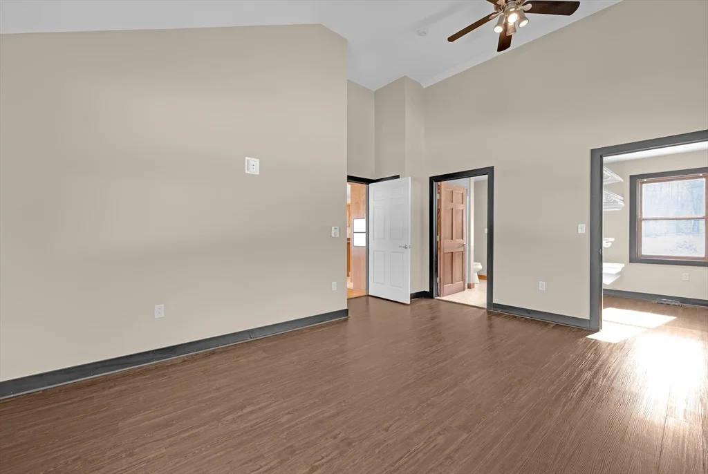 Photo of 2824 Greenwich Rd