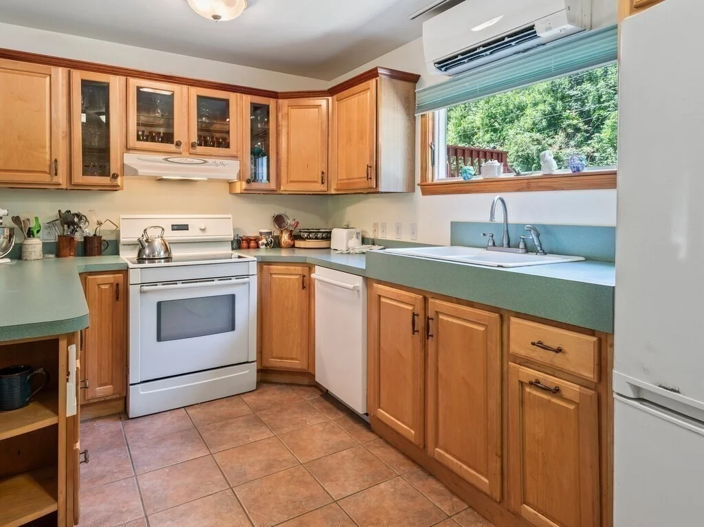 Photo of 189 Maple Avenue