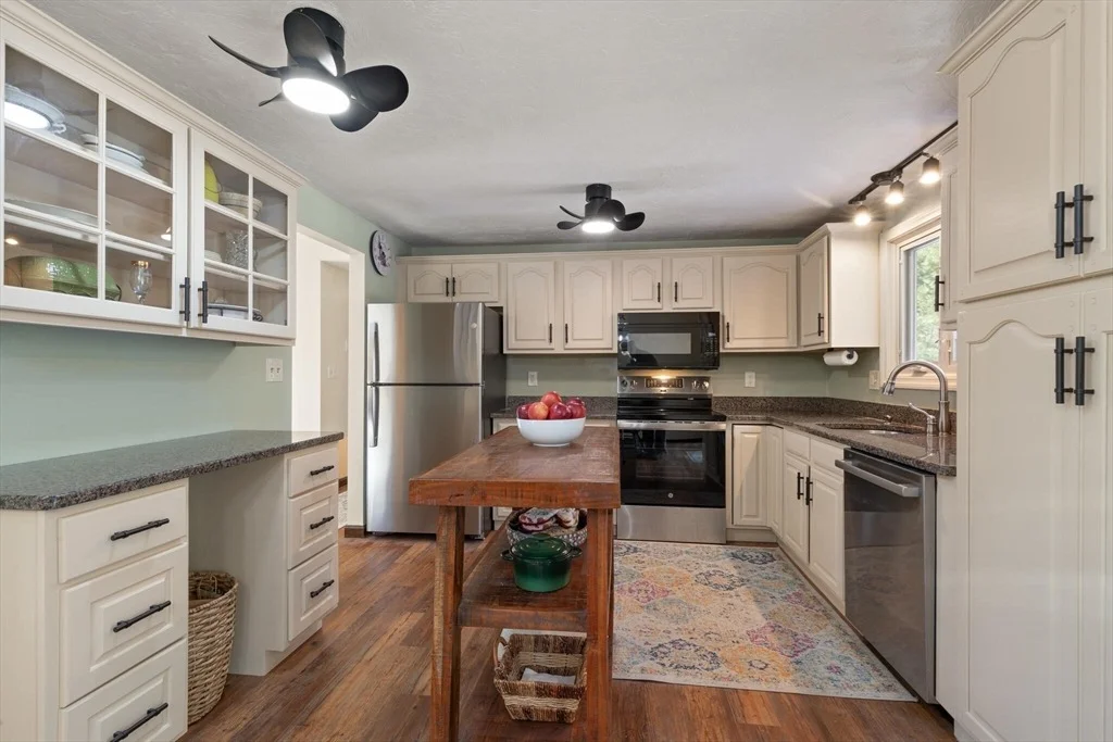 Photo of 170 Stearns Ave