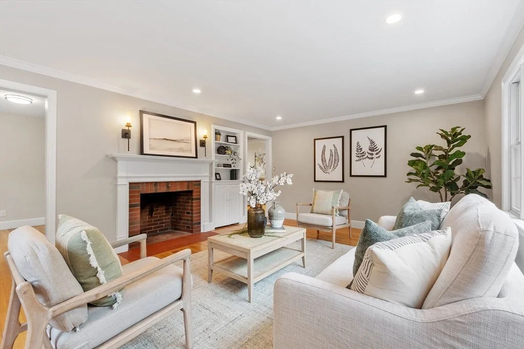 Photo of 254 Taylor Rd