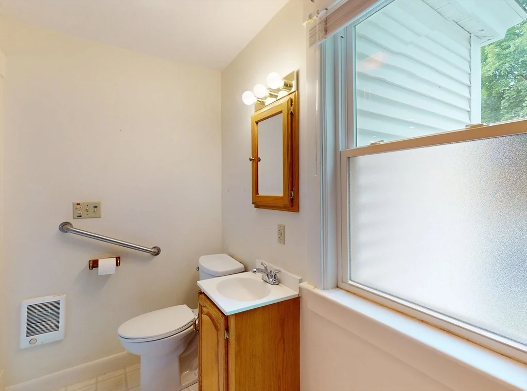 Photo of 4 Davis St