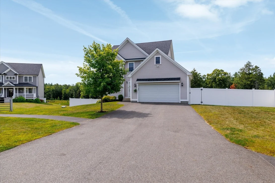 Photo of 19 Lighthouse Ln