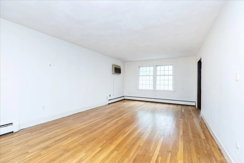 Photo of 9 Strawberry Hill Lane