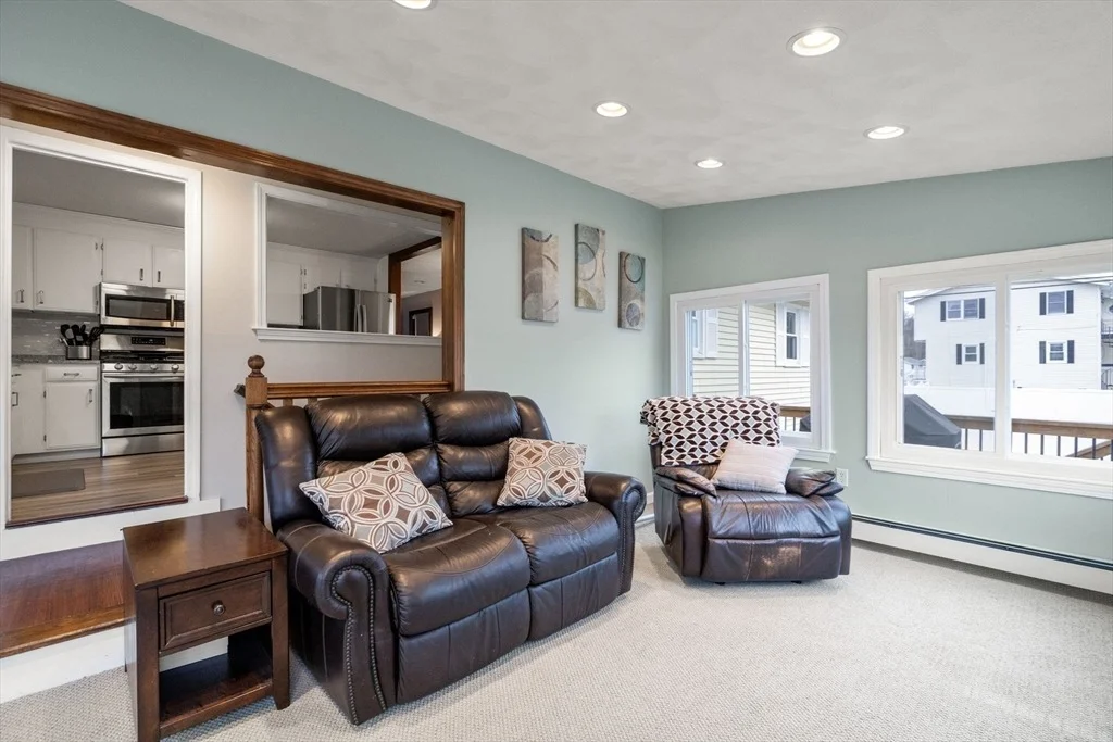 Photo of 12 Crescent Dr