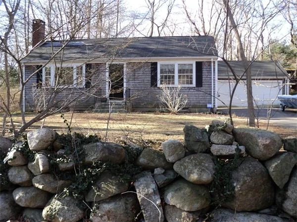 Photo of 203 First Parish Road