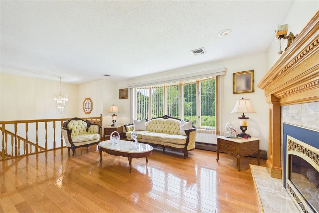 Photo of 38 Cushing Ln