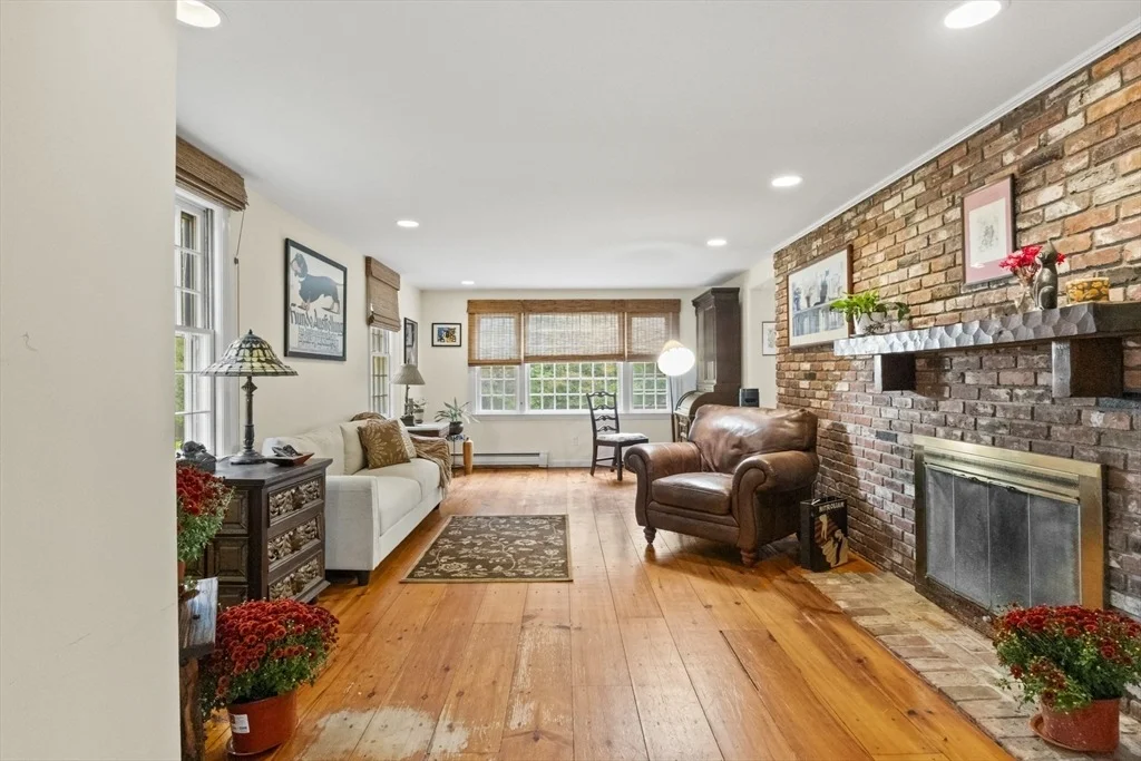 Photo of 132 Leland Rd