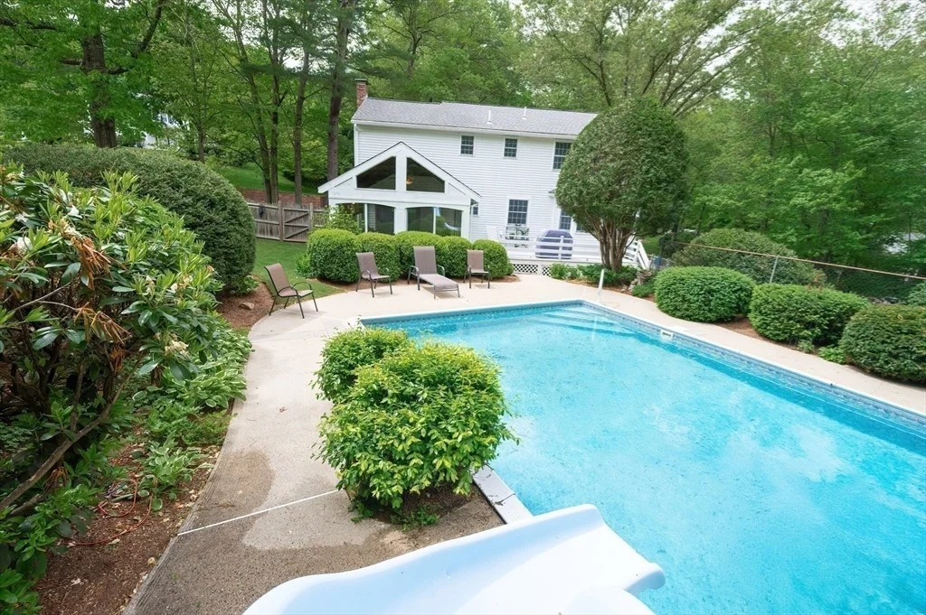 Photo of 69 Stonybrook Dr
