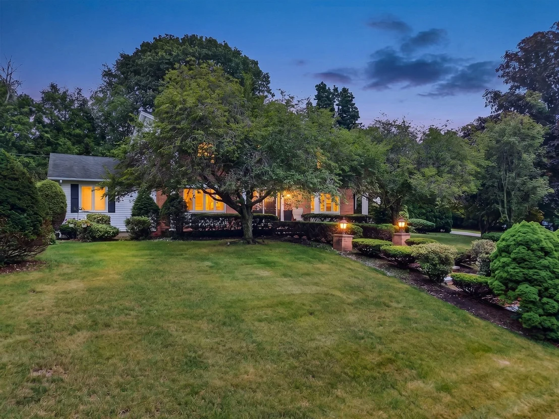 Photo of 42 Mountain View Road