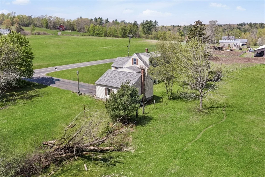Photo of 17 Moosebrook Rd