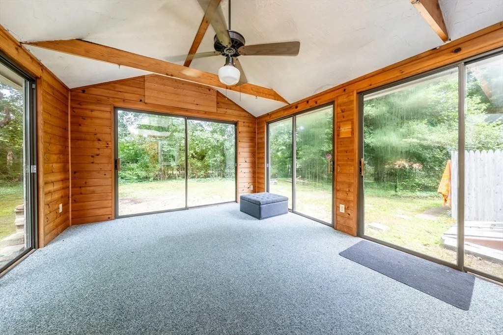 Photo of 16 Lakeside Dr