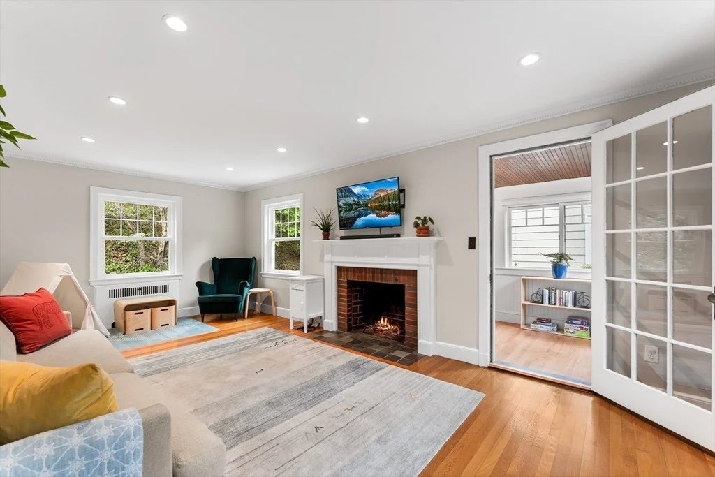 Photo of 11 Crehore Rd