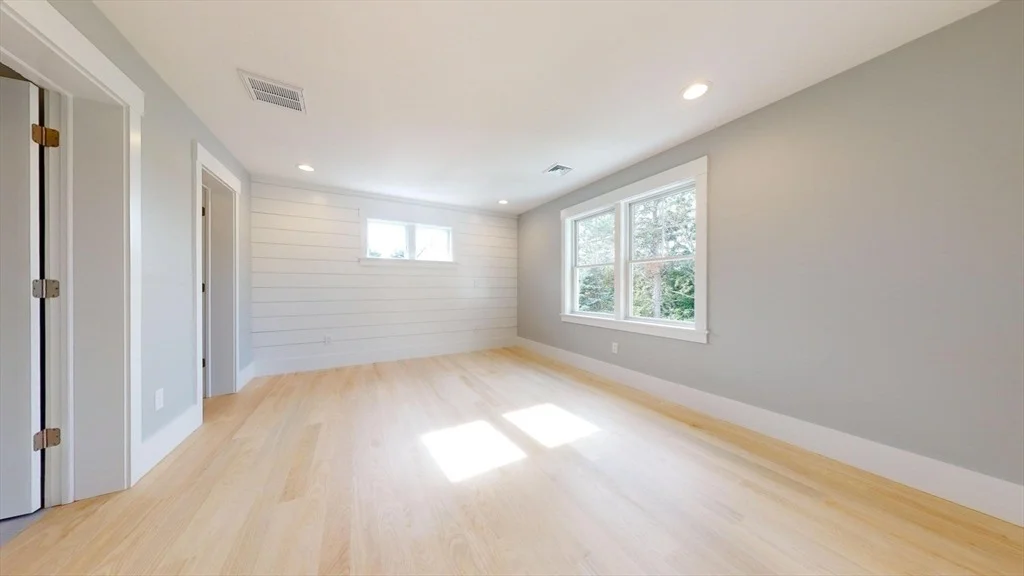 Photo of 17 Crest Circle