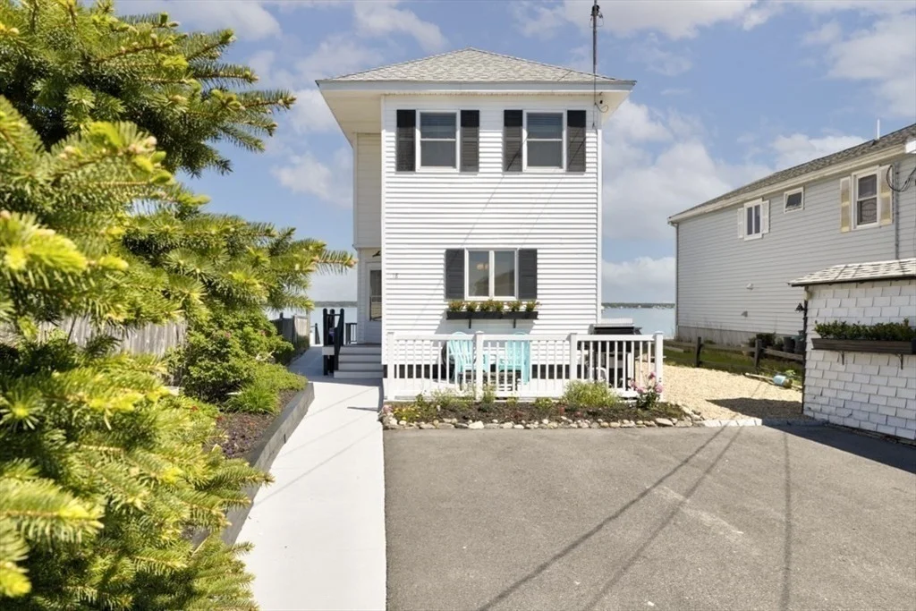 Photo of 18 River St