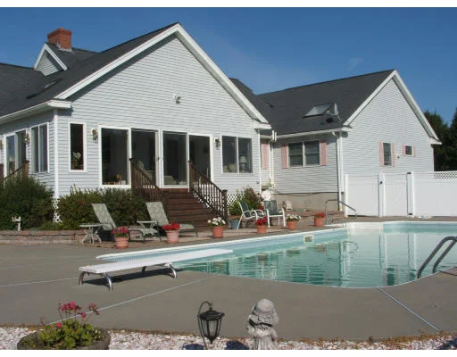 Photo of 2 Longview Circle