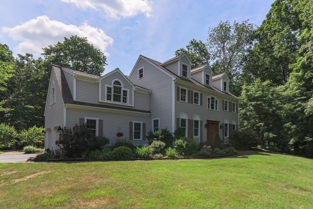 Photo of 71 Wintergreen Ln