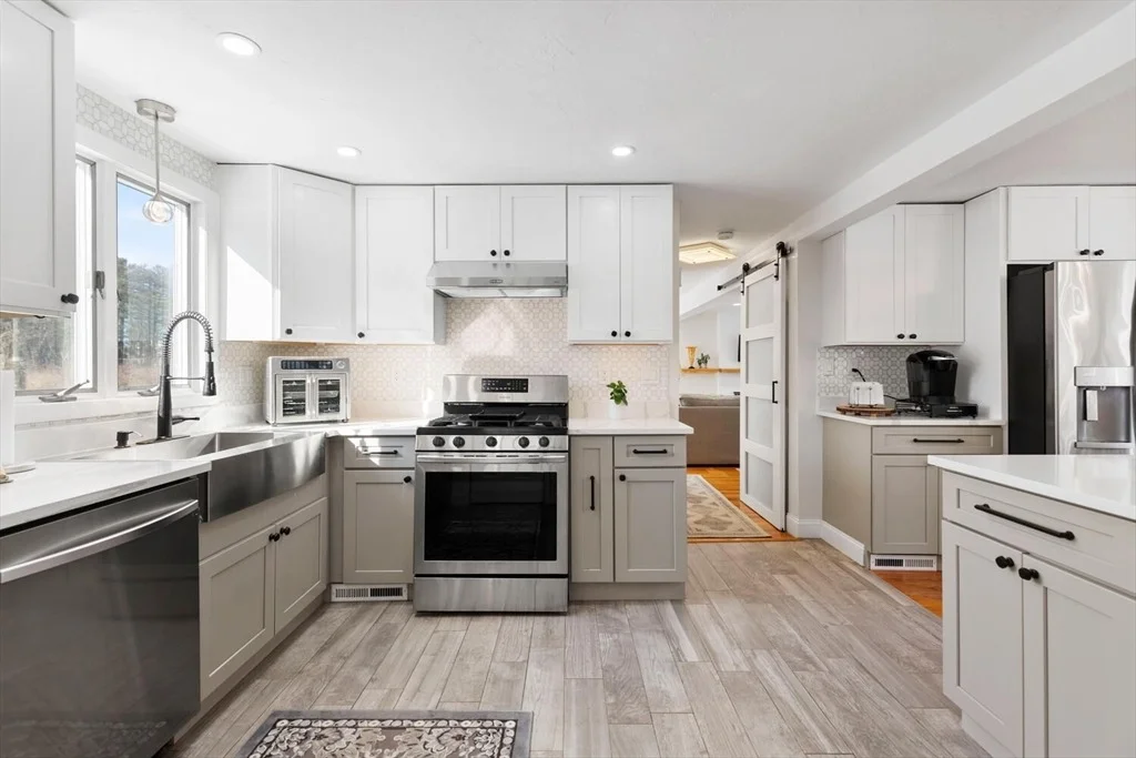 Photo of 77 Bicknell Rd