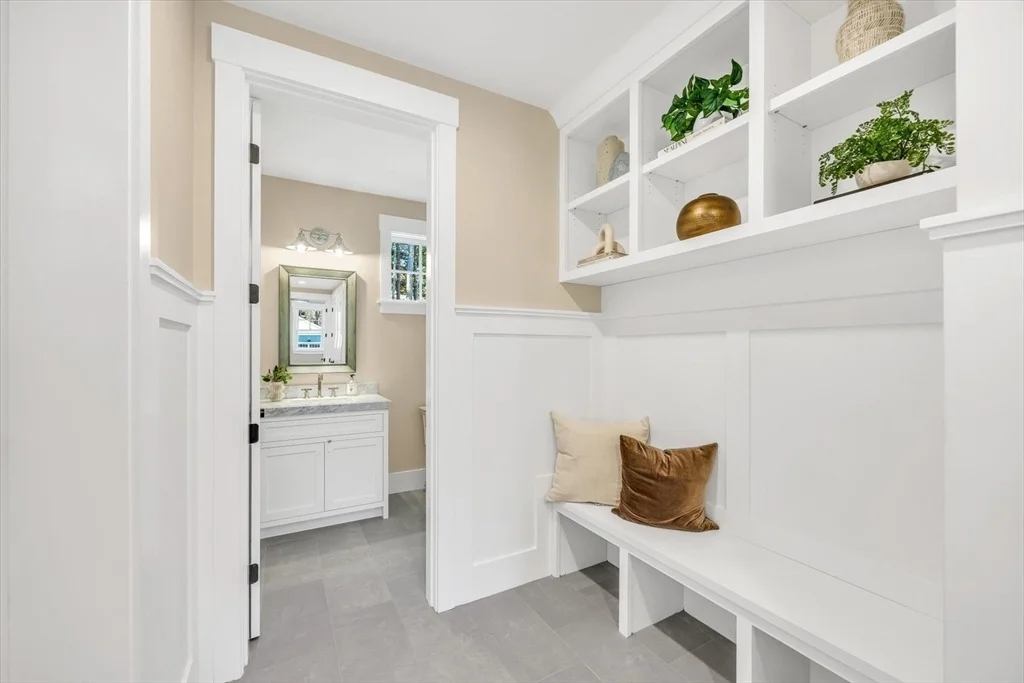 Photo of 6 Willow Cir