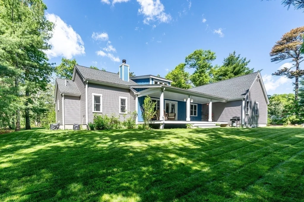 Photo of 265 Cotuit Rd