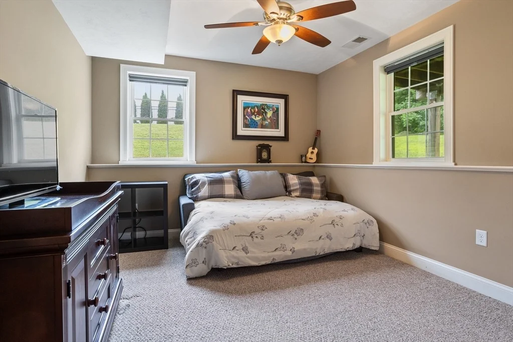 Photo of 23 Hemlock Dr