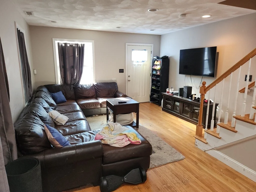 Photo of 49 Jefferson Ave