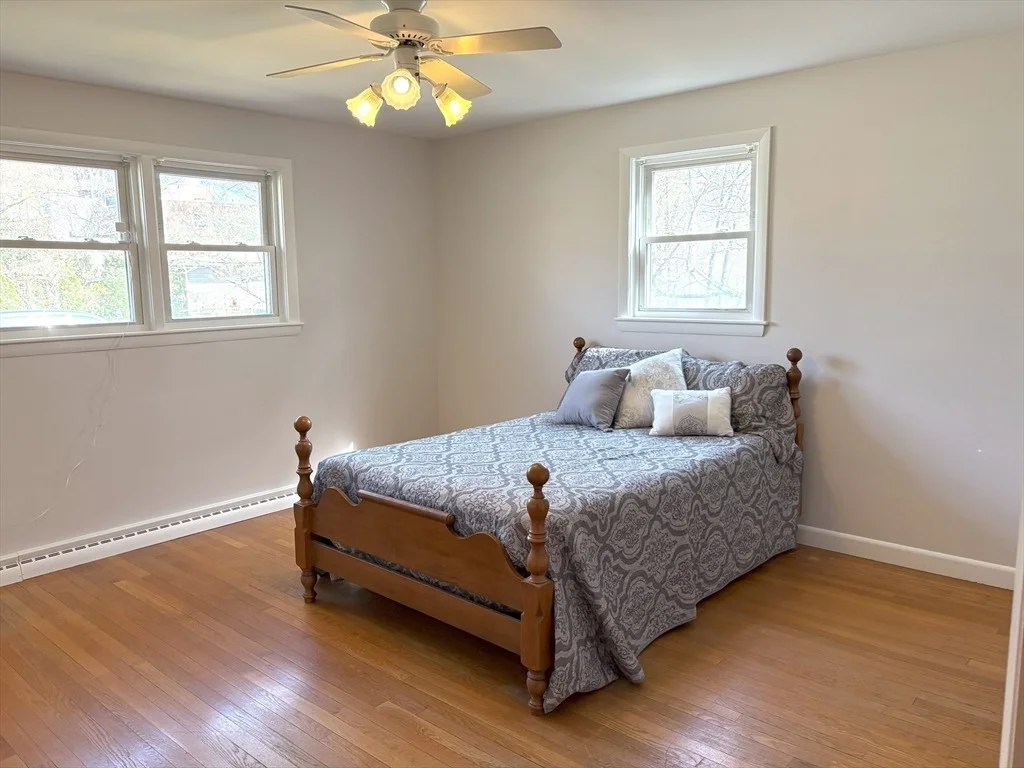 Photo of 25 Glen Forest Ln