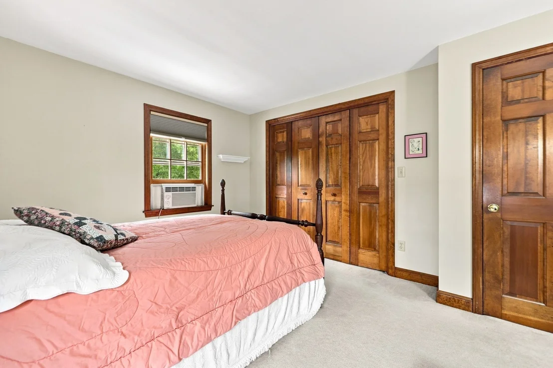 Photo of 104 Elm Street