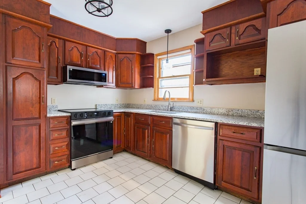 Photo of 1102 East Rd