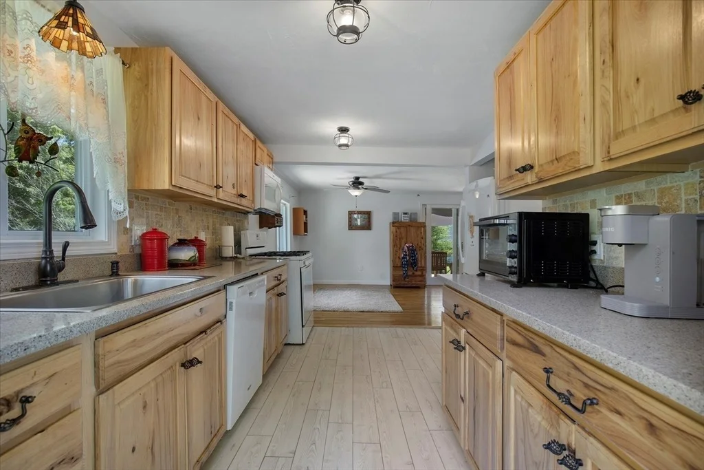 Photo of 42 Beechwood Dr