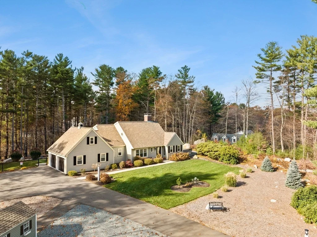 Photo of 16 Forest Park Dr