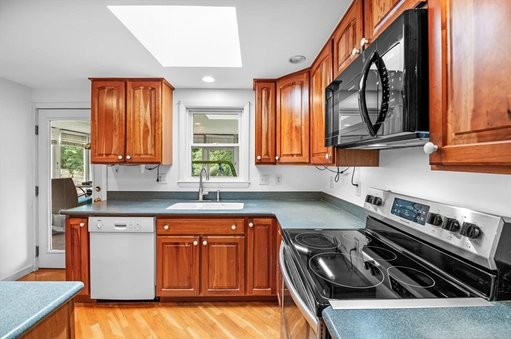 Photo of 452 Lowell