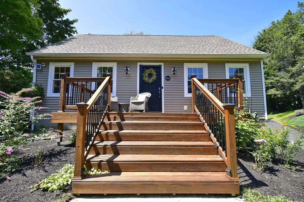 Photo of 444 Dennison Dr