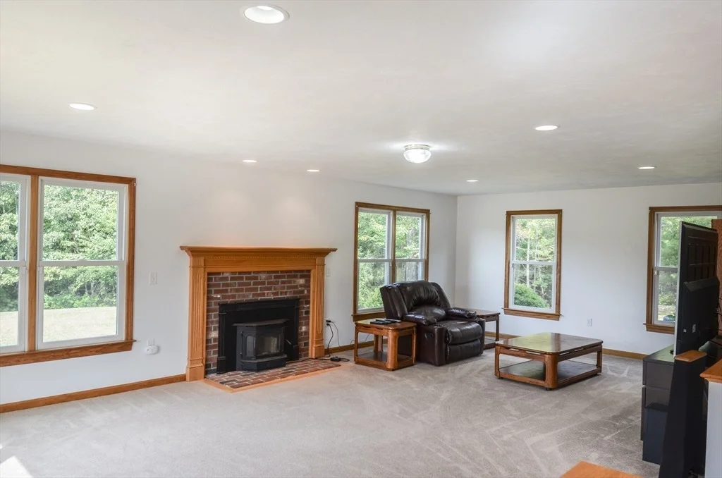 Photo of 98 Coburn Rd