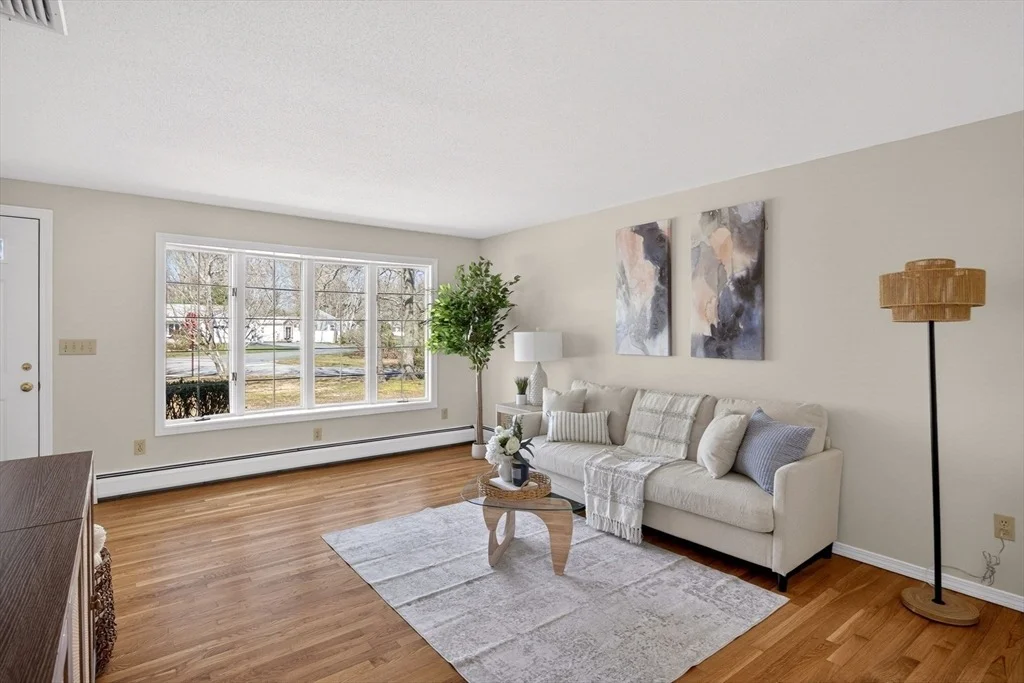 Photo of 493 Prince Hinckley Rd
