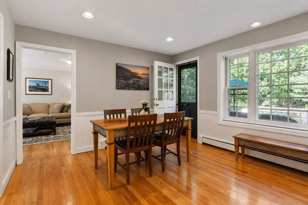 Photo of 19 Lincoln Dr