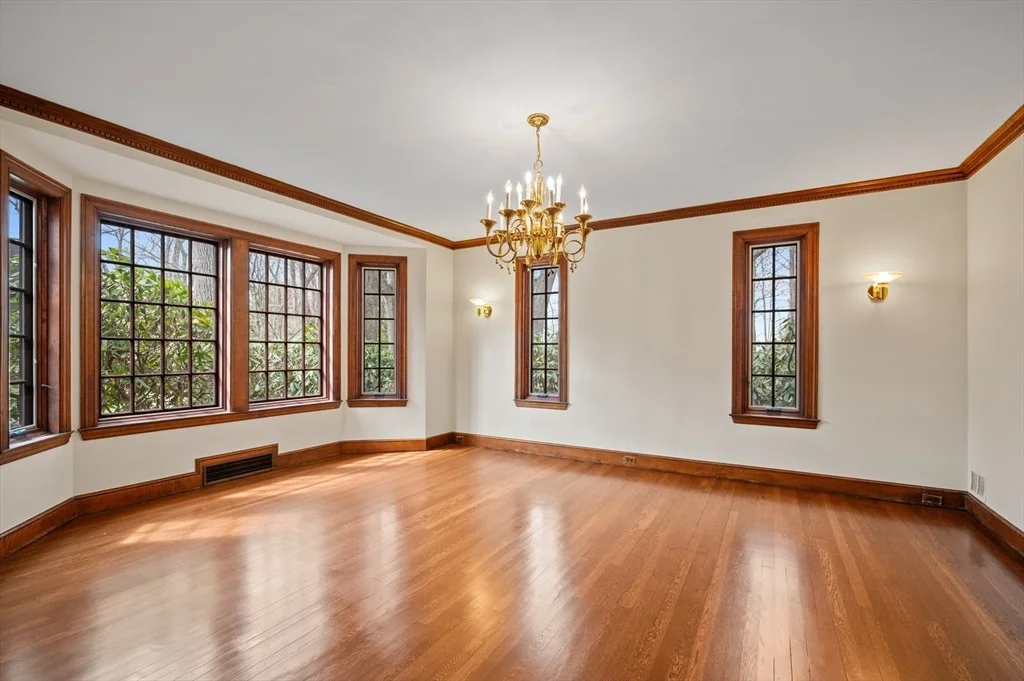 Photo of 81 Brackett Rd