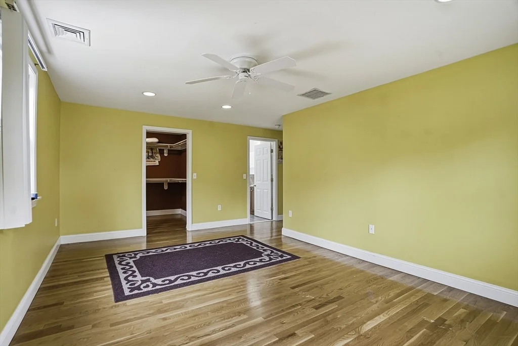 Photo of 57 Lanewood Ave