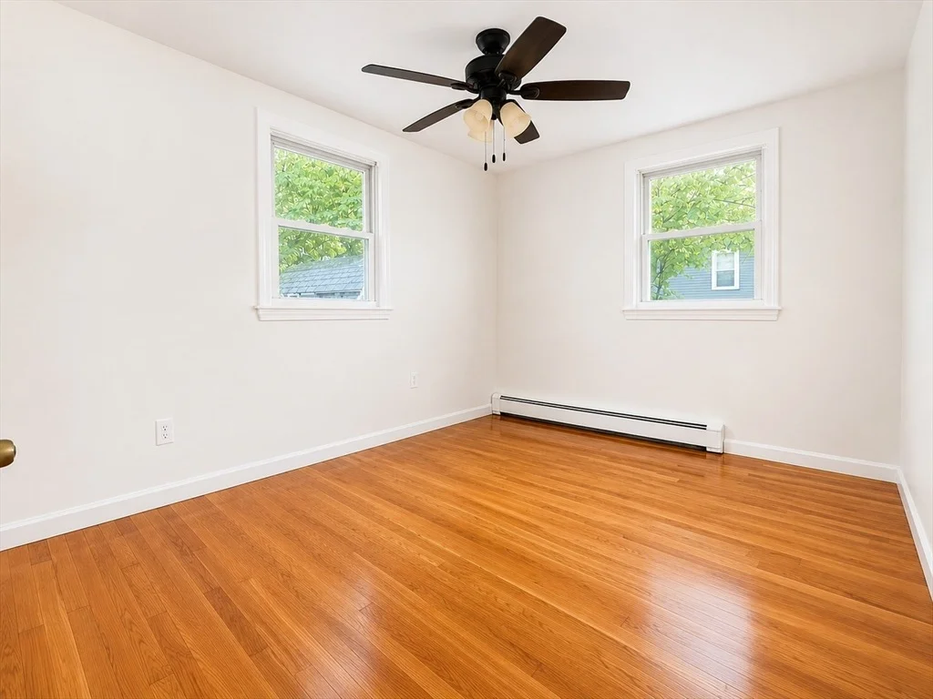 Photo of 14 Appletree Rd