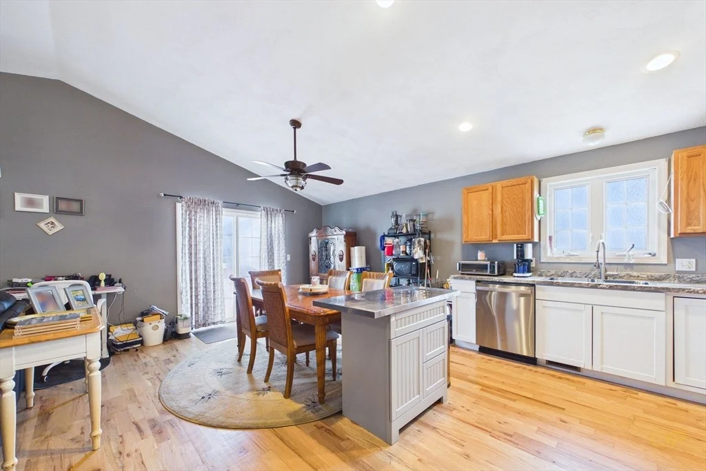 Photo of 212 Haffards St