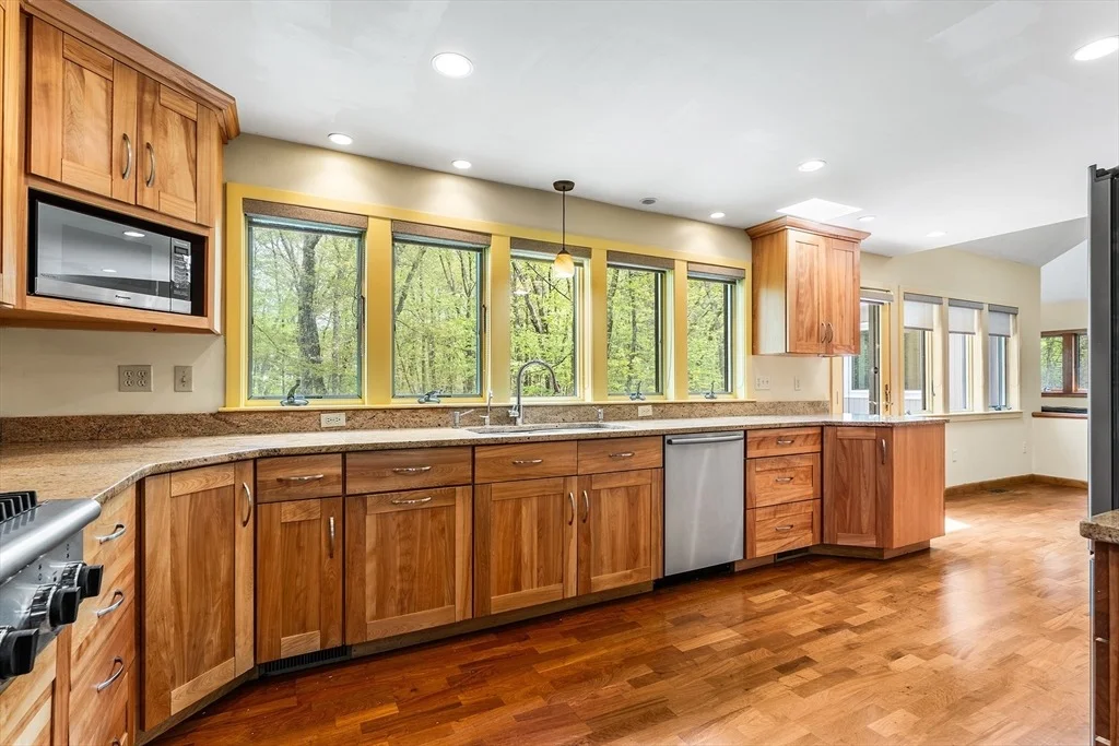 Photo of 320 Nagog Hill Rd