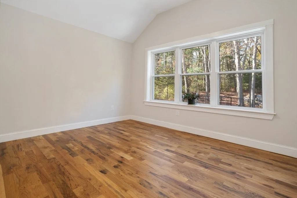 Photo of 62 Middle Road